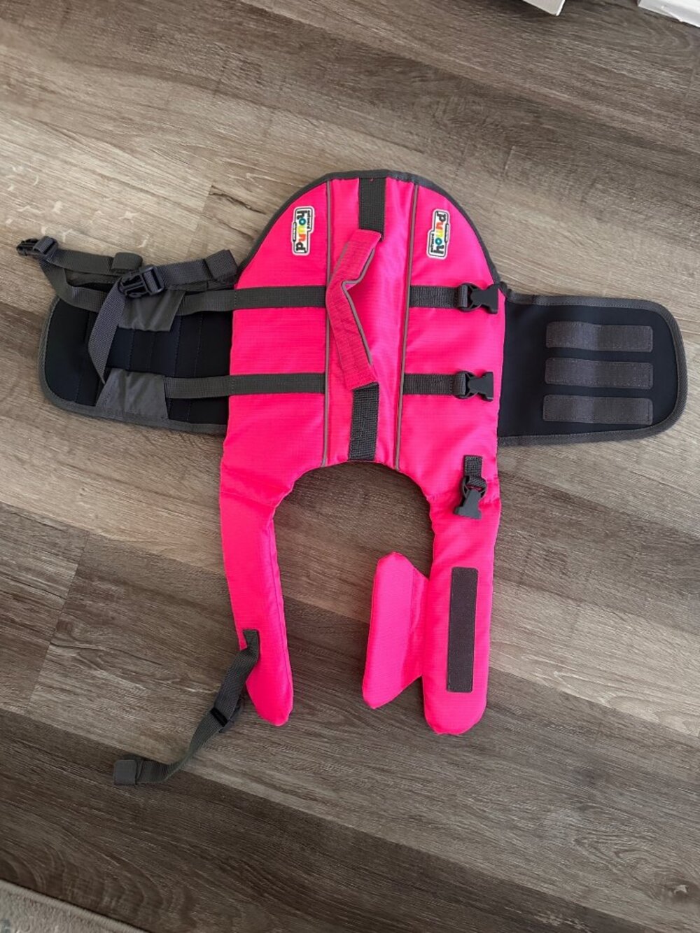 outward hound hot pink dog life jacket size s/m